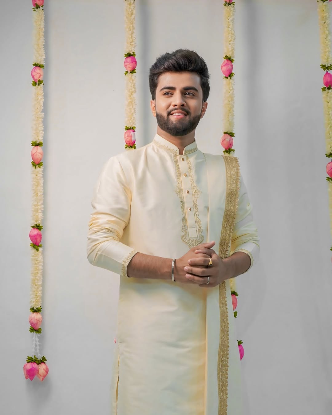 ROYAL GROOM EXCLUSIVE